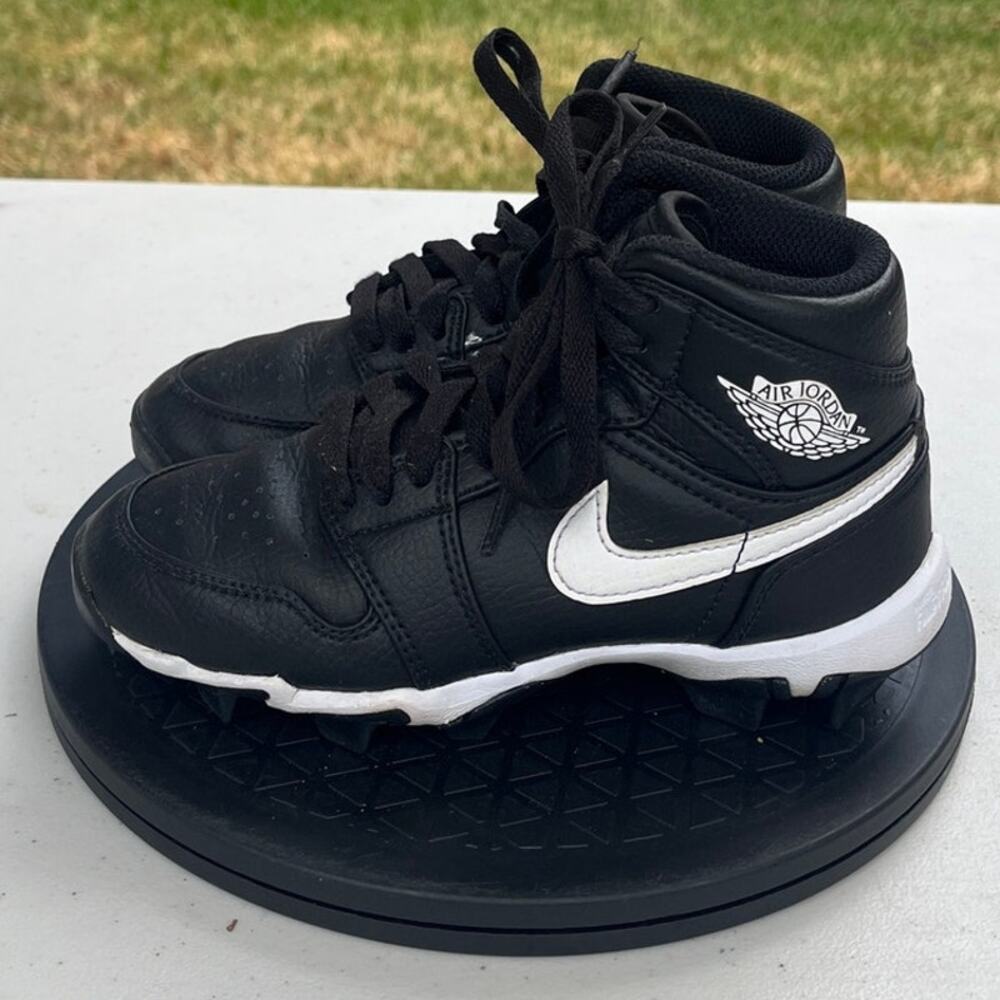 Boys Nike Air Jordan 1 Mid Hf6883-001 Leather Soccer Athletic Cleat SZ 13C Black
